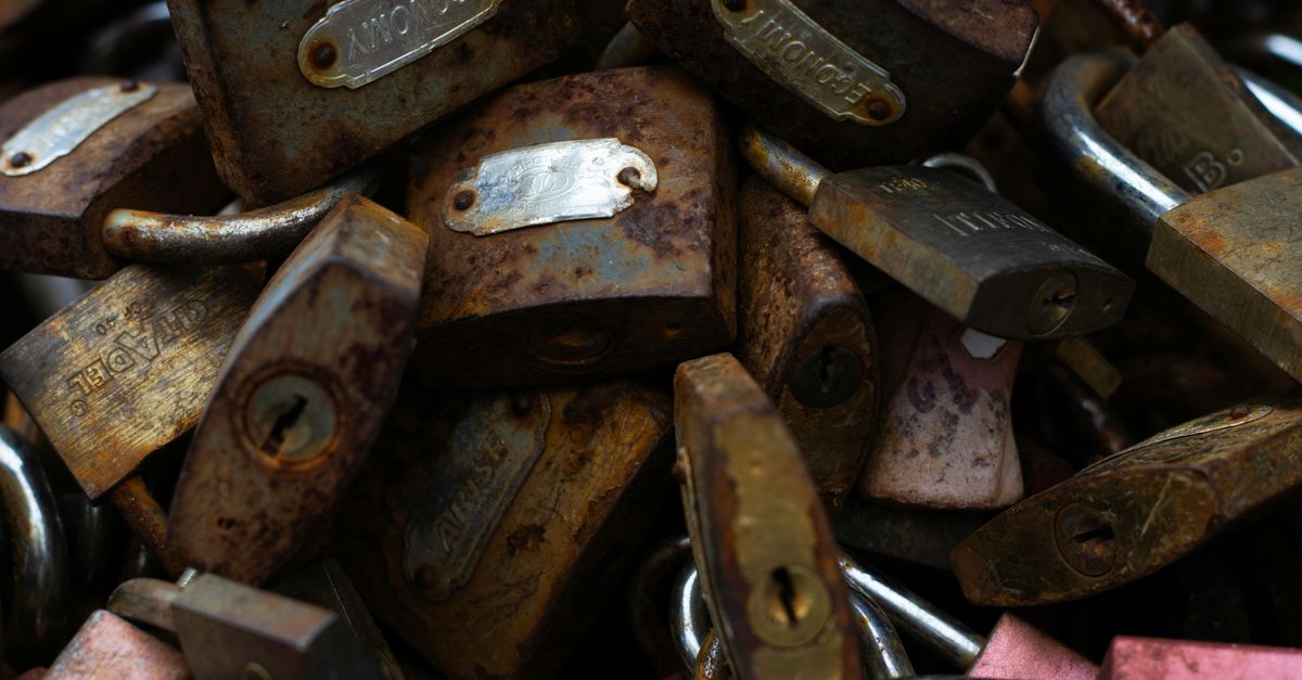 How Much Should an Emergency Locksmith Cost After Hours? — Secure Craft Locksmith