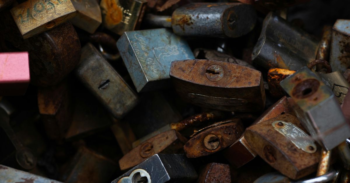 How Much Should a Locksmith Cost Per Hour in Kettering? — Secure Craft Locksmith